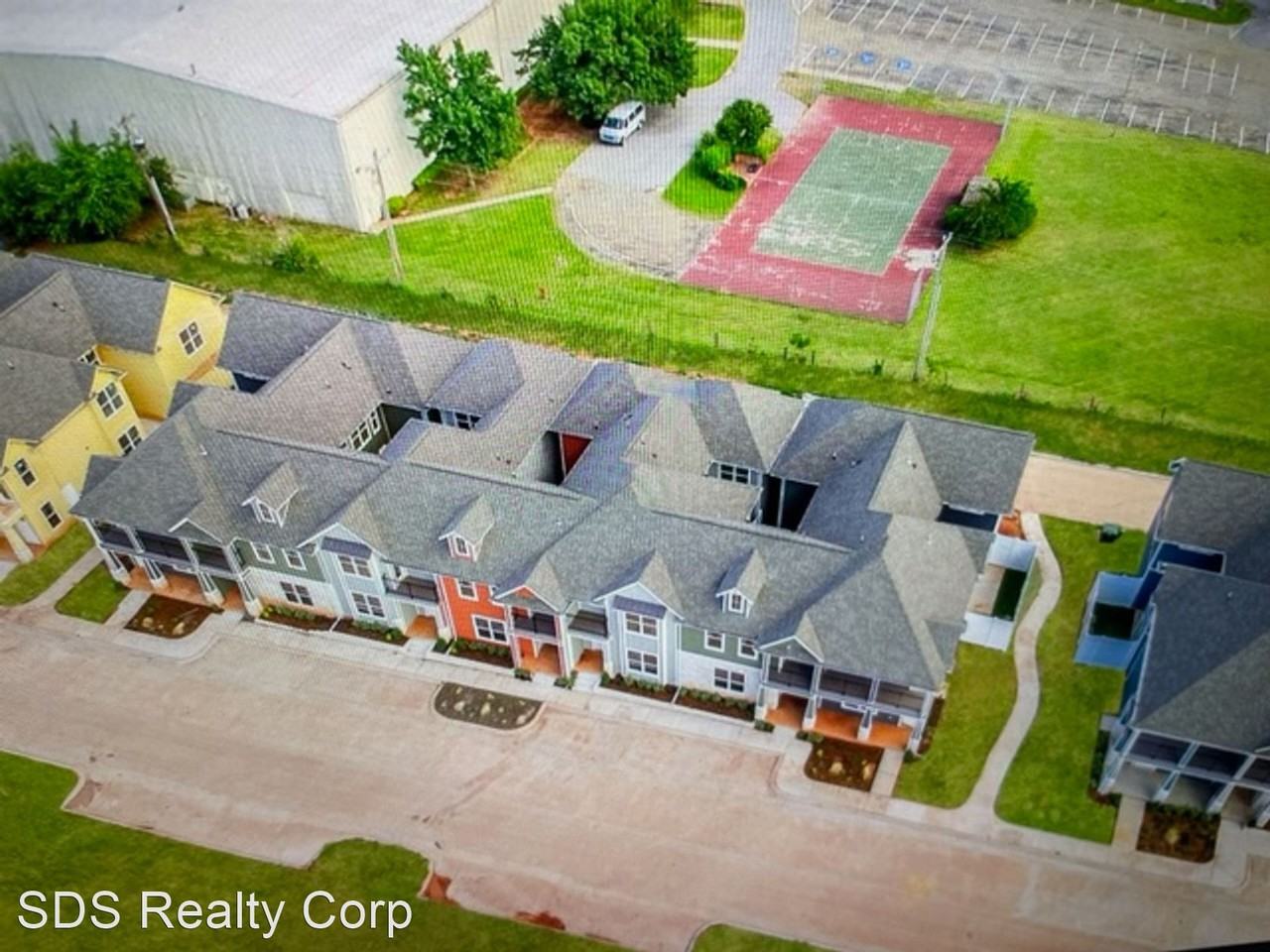 Brand new luxury community in Edmond only 30 minutes from OKC airport! - Photo 2 of 14