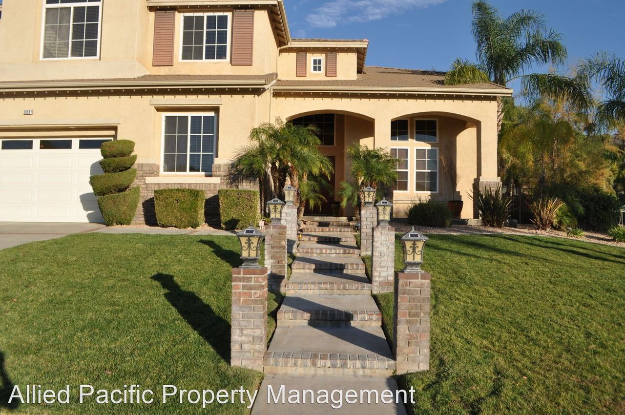 13581 Canyon Crest Rd - Photo 2 of 38