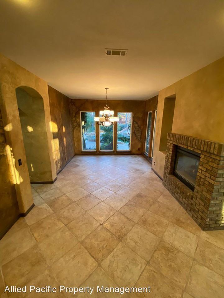 13581 Canyon Crest Rd - Photo 3 of 38