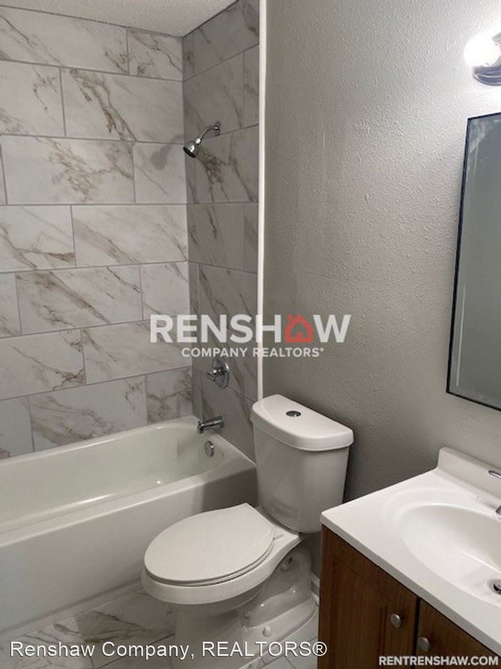 3480 Aaron Rd - Photo 3 of 9