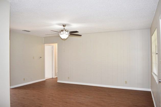 6624 Vega Dr - Photo 3 of 17