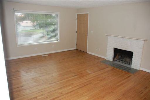 4289 SE Harvey St - Photo 3 of 14