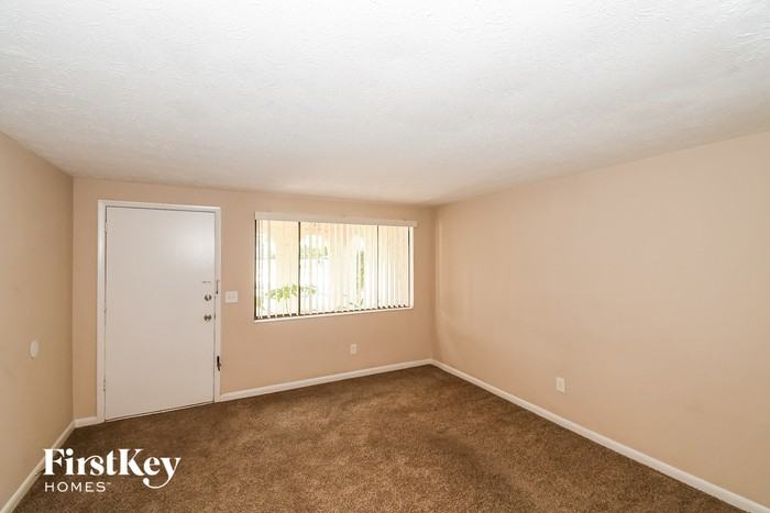 8645 Moss Haven Rd - Photo 3 of 15