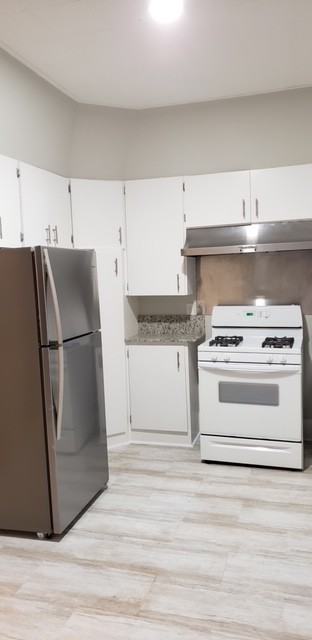 308 W South 1st St - Photo 2 of 14