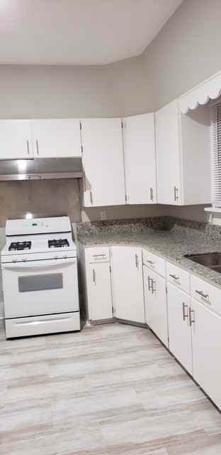 308 W South 1st St - Photo 3 of 14