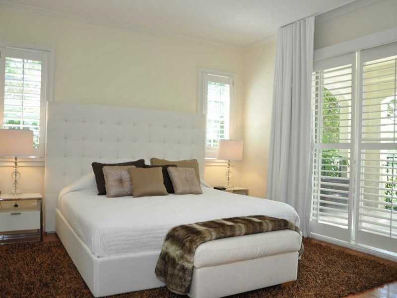 19111 Fisher Island Dr - Photo 3 of 29