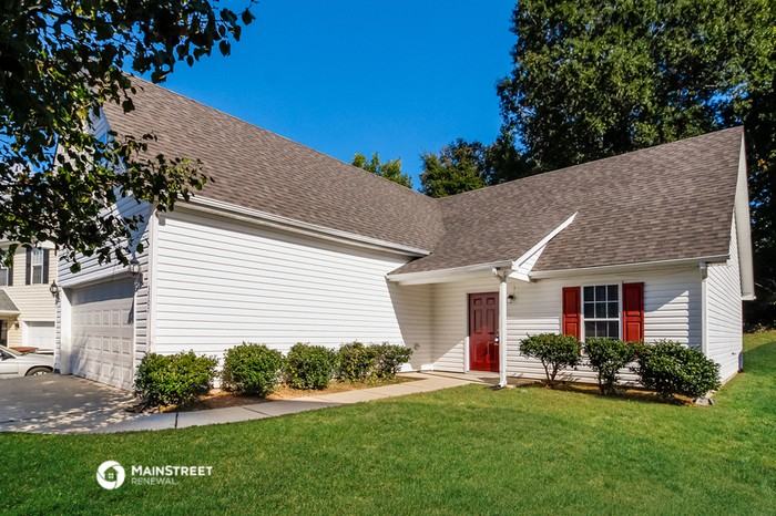 3507 Sherbourne Ln - Photo 2 of 18