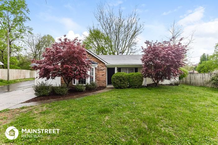 604 Mercer Dr - Photo 2 of 17