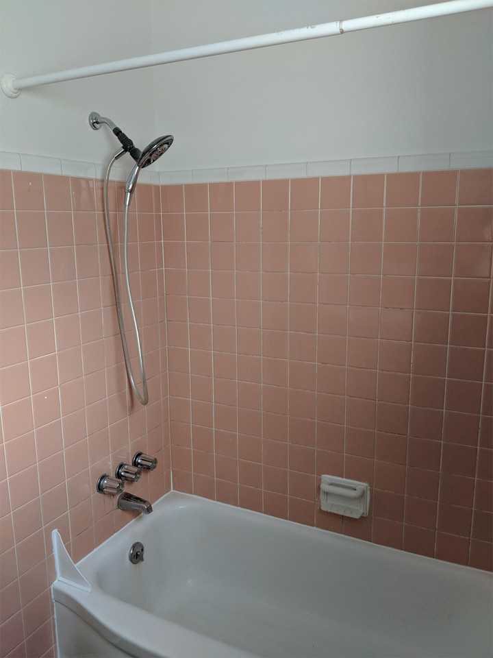 1862 Warwick Ave #1 - Photo 4 of 10