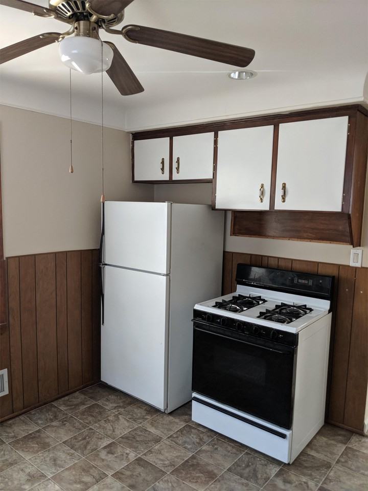 1862 Warwick Ave #1 - Photo 6 of 10