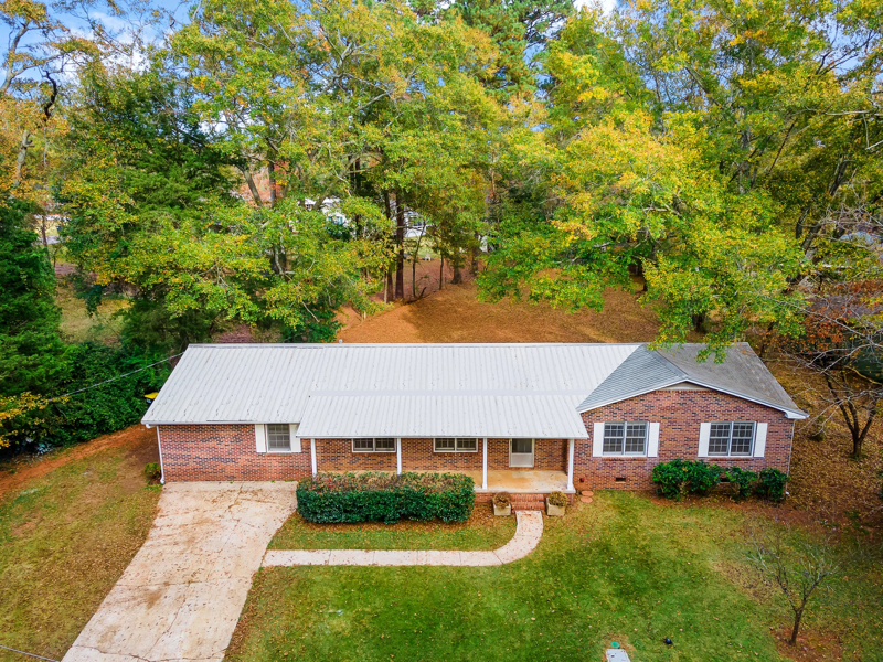 311 Hillcrest Ct - Photo 2 of 30