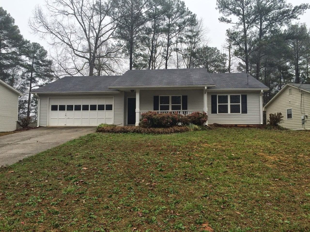 1608 Sugar Plum Dr SW - Photo 3 of 14