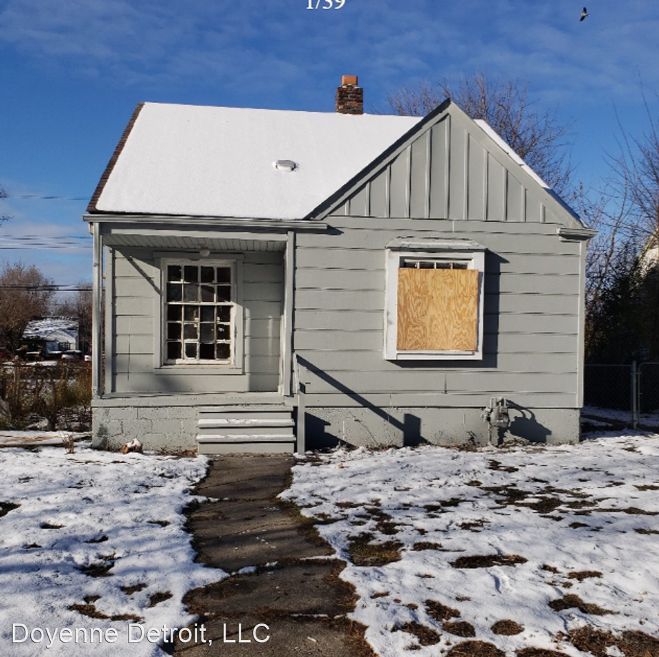 19415 Gable St - Photo 3 of 32
