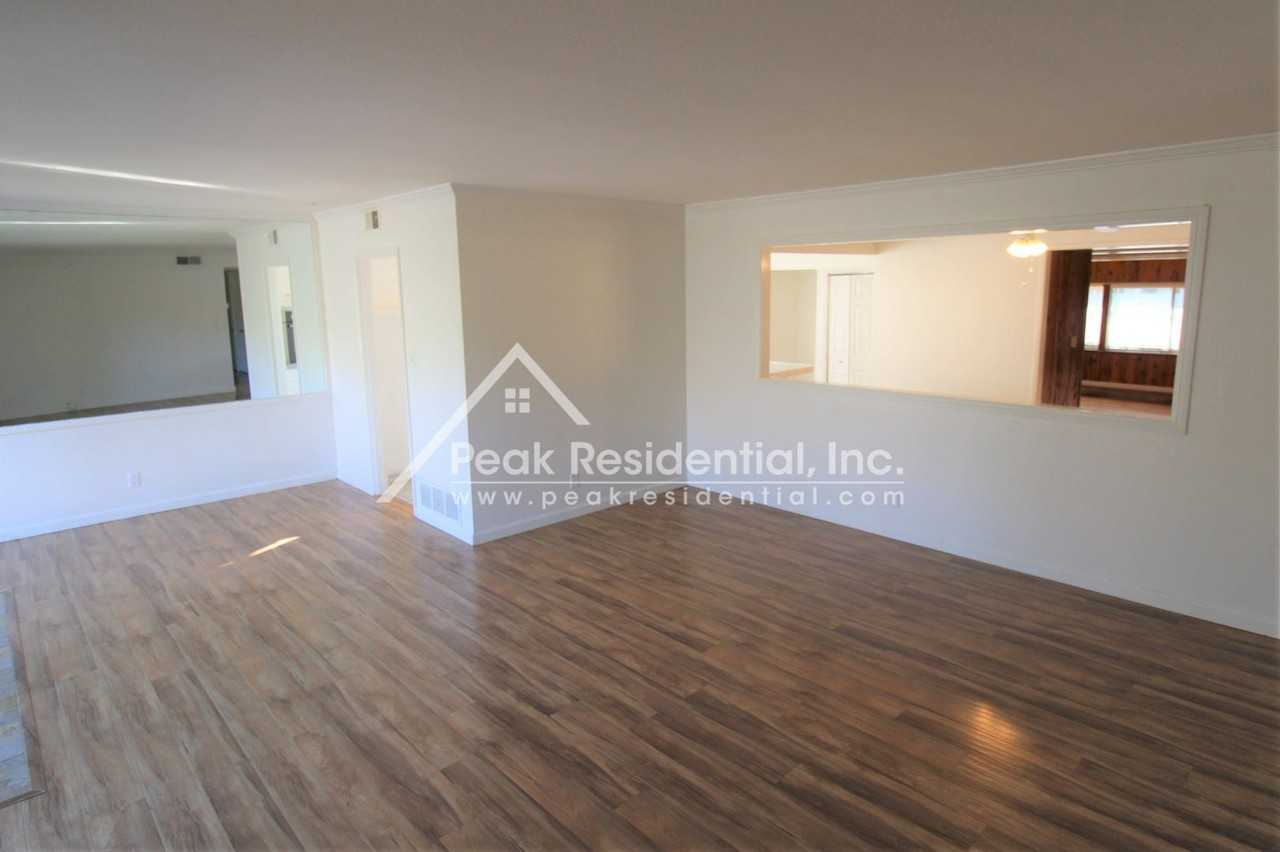 5820 Shenandoah Dr - Photo 3 of 22