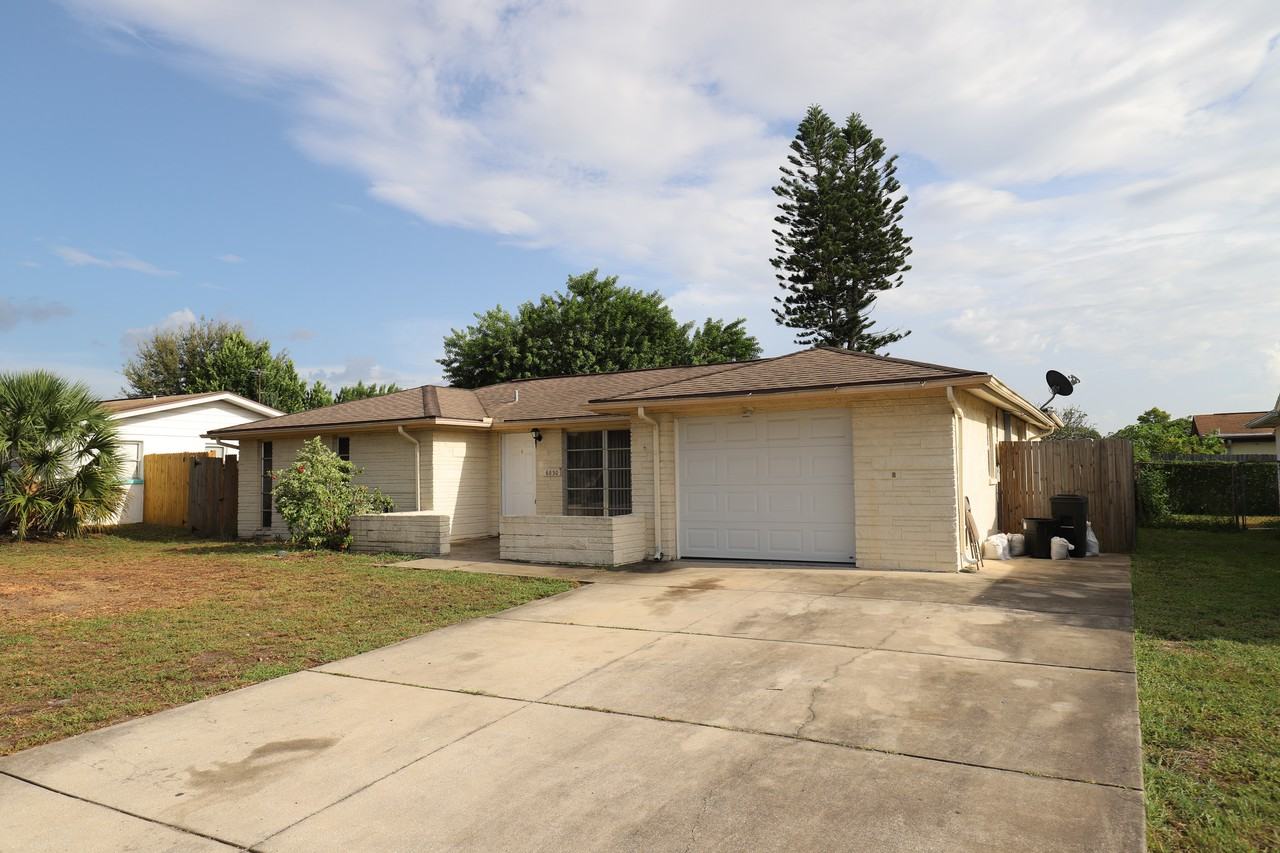 6830 Tierra Linda St - Photo 2 of 16