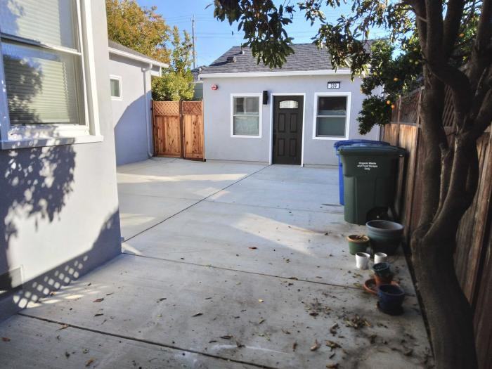 339 Farrelly Dr - Photo 2 of 12