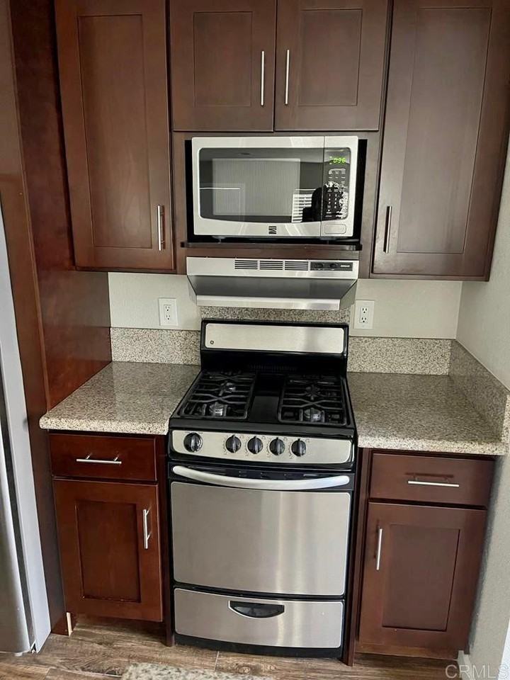 774 774 Eastshore 169 - Photo 3 of 5