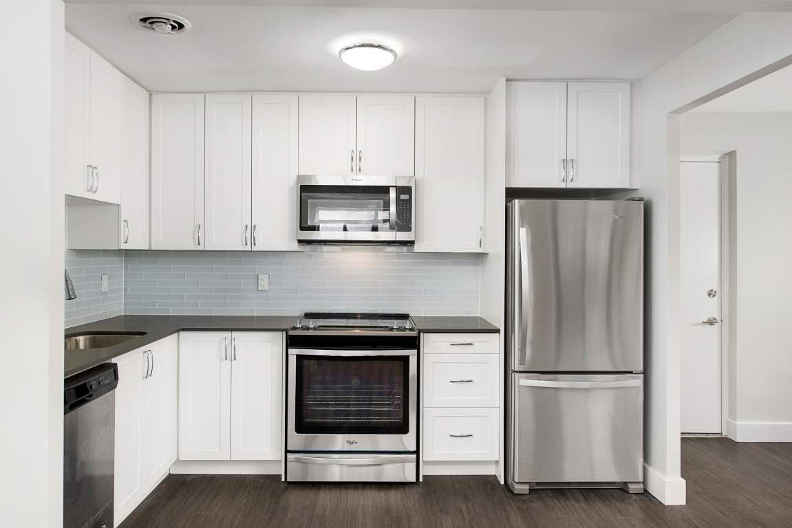 Port Credit - Photo 4 of 6