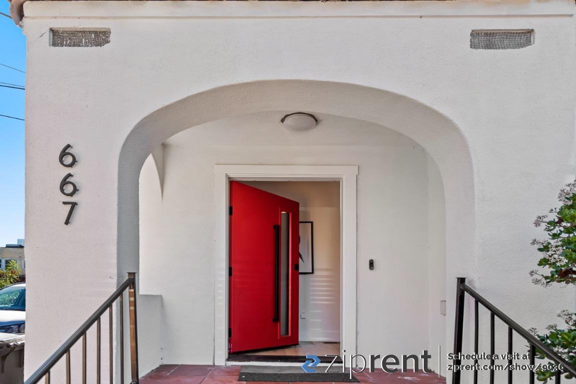 667 44th St - Photo 3 of 31