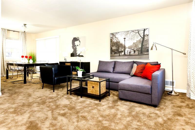 5108 Navahoe St - Photo 3 of 12