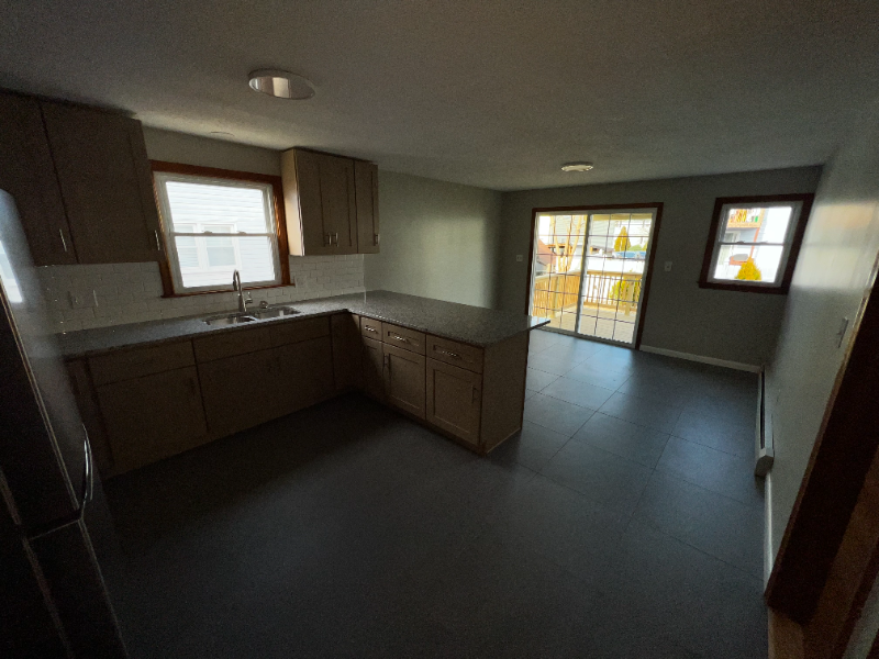 163 Oakland Ave #1st - Photo 6 of 13