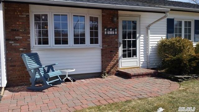 11 Winwood Ln - Photo 2 of 11