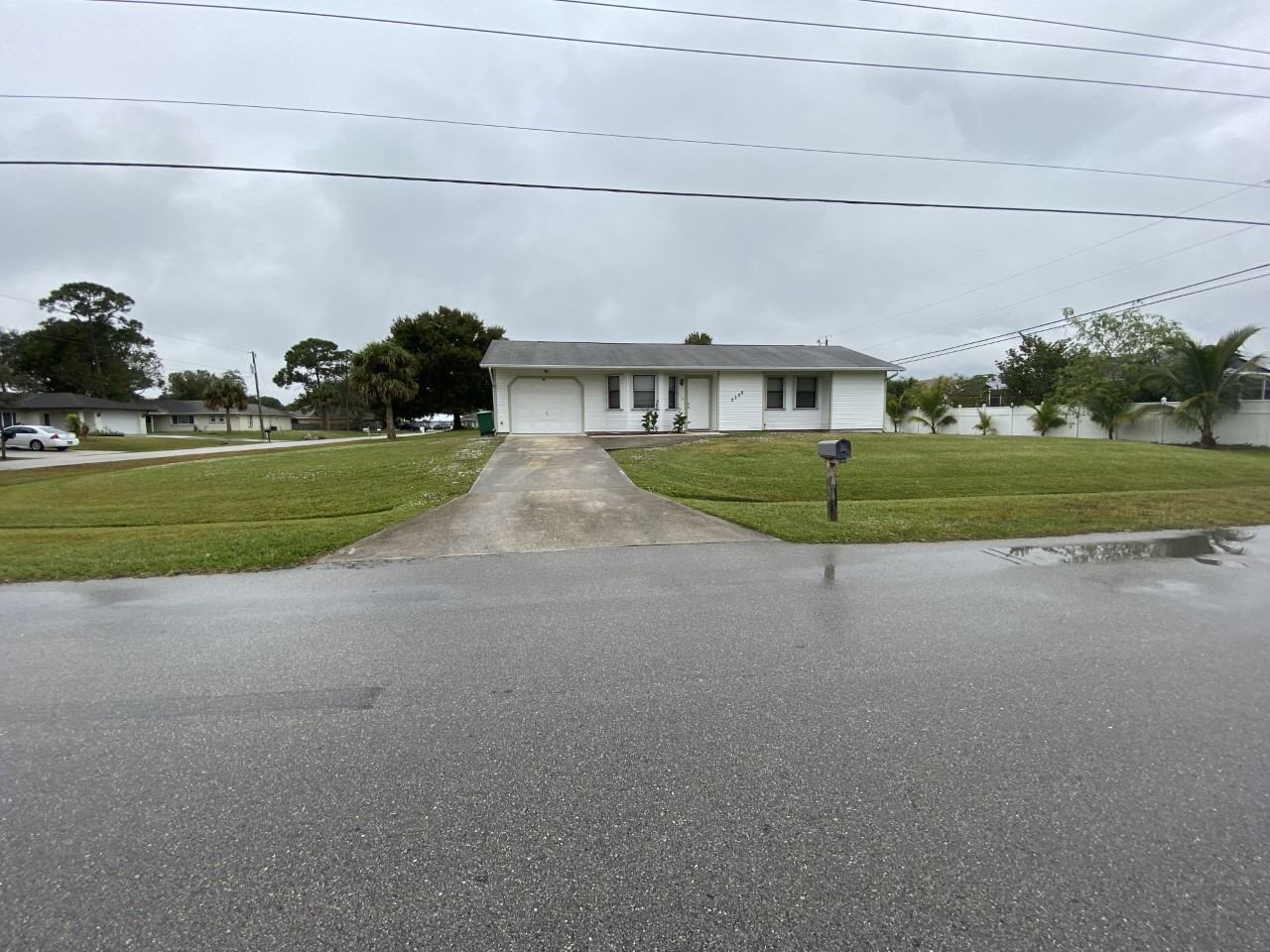 2250 Sw Pamona St - Photo 2 of 24