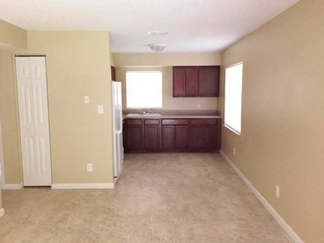 9318 N Hartts Dr - Photo 2 of 9