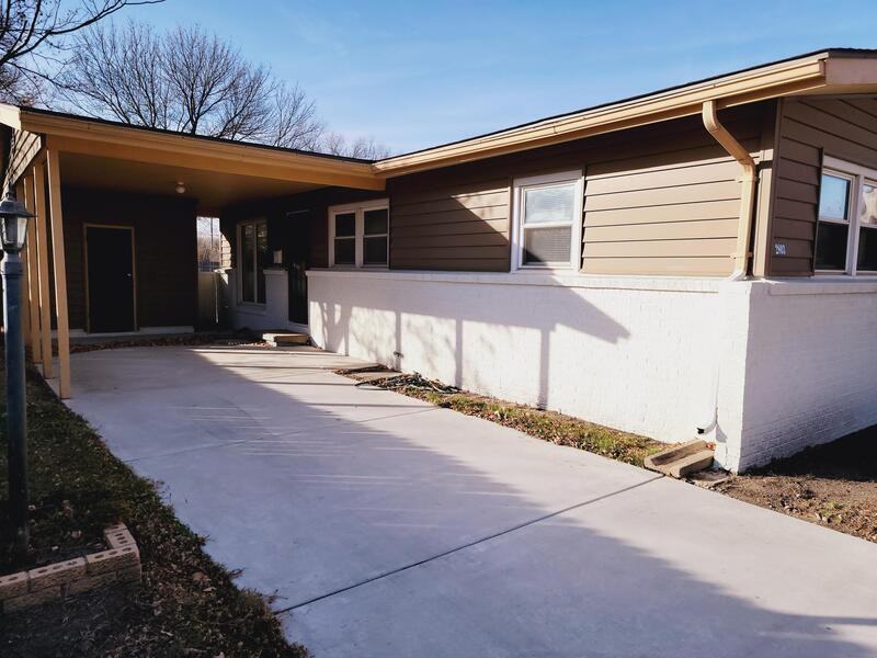 2803 S Glenn Ave - Photo 2 of 23
