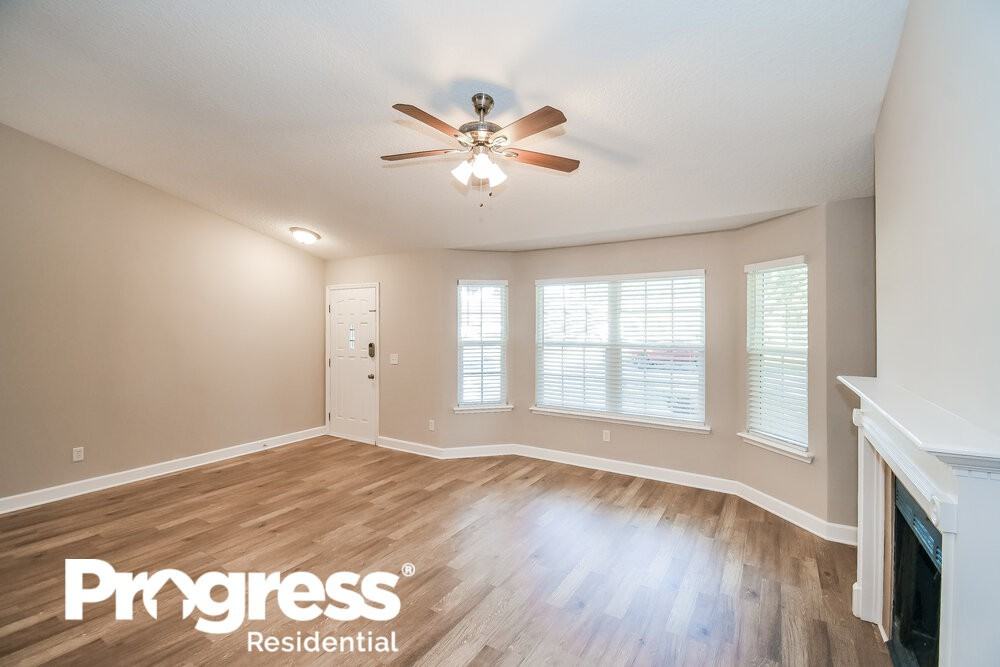 11256 Garden Moss Cir N - Photo 3 of 21