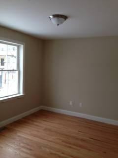 10 Summer St - Photo 3 of 6