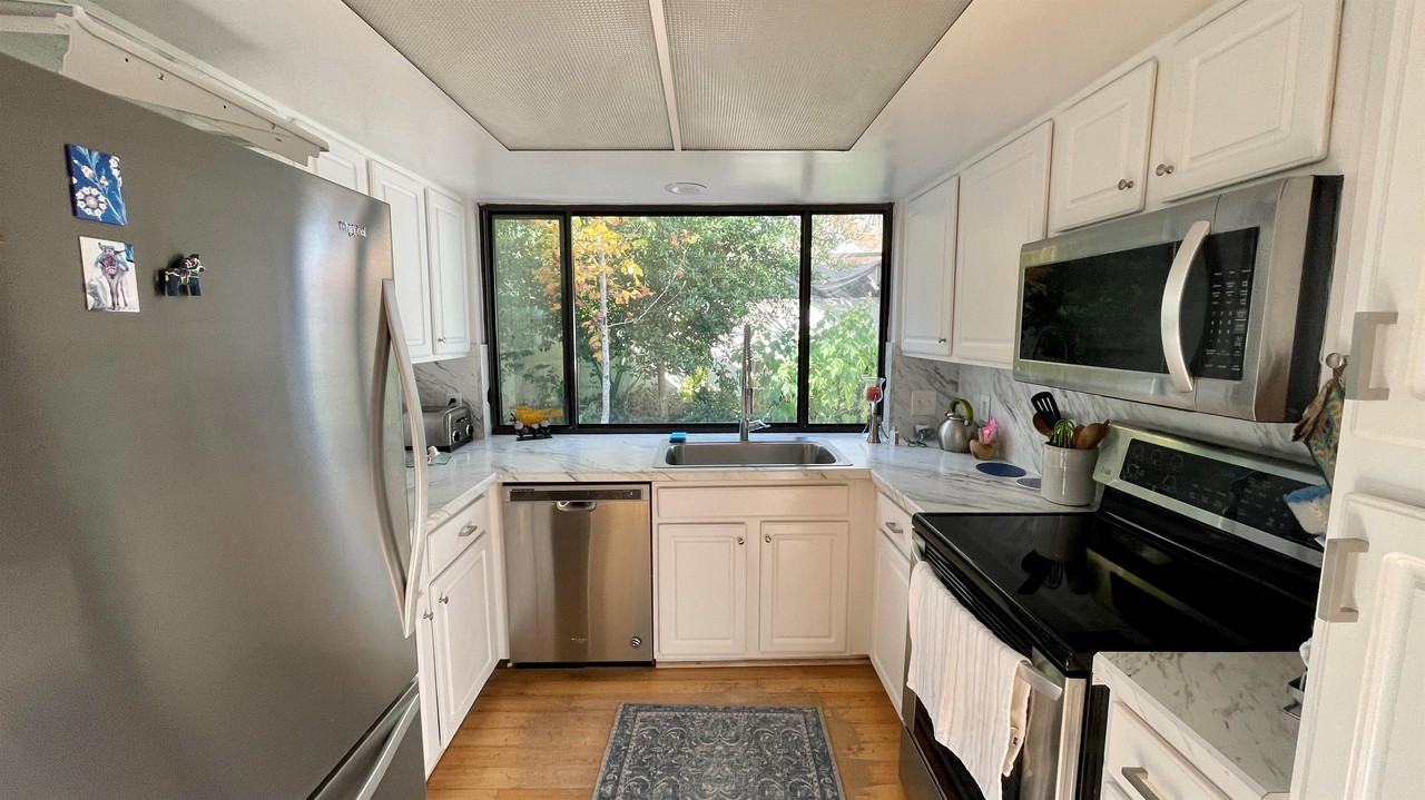 2437 Burgundy Ct #1 - Photo 5 of 16