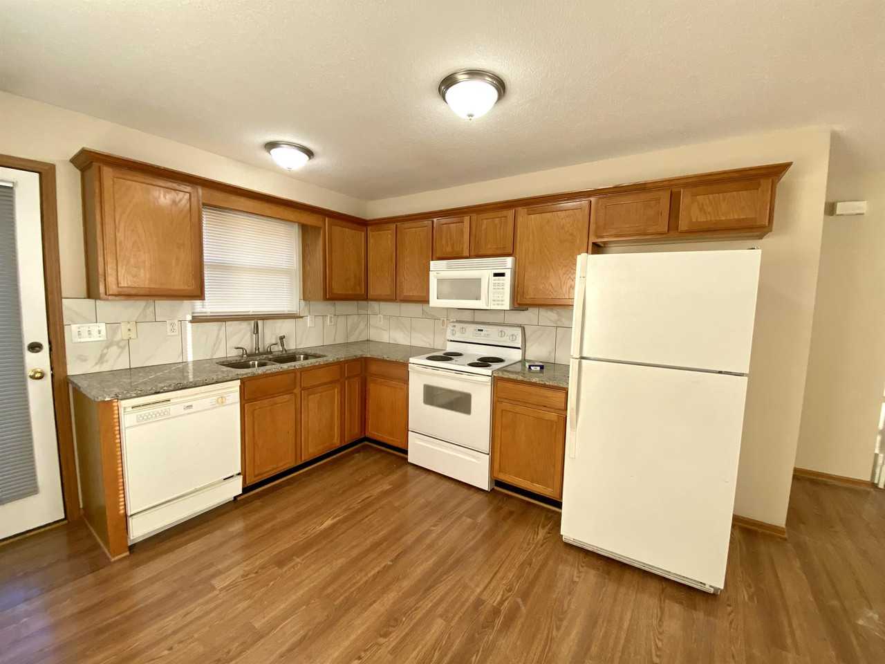 902 Mission Rd #902 - Photo 3 of 16