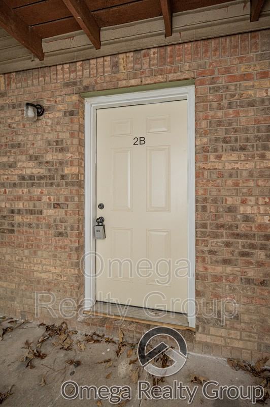 400 7th St E #2B - Photo 6 of 25