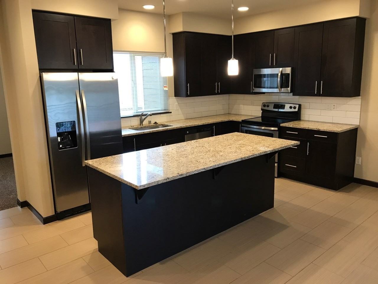 602 Morris Ave S - Photo 2 of 15