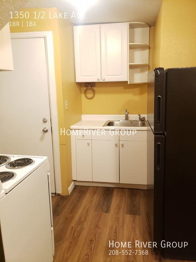 1350 1/2 Lake Ave - Photo 2 of 12
