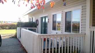 565 Tiffany Ln - Photo 1 of 1