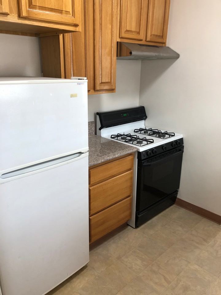 1854 Garvey Avenue - Photo 3 of 30