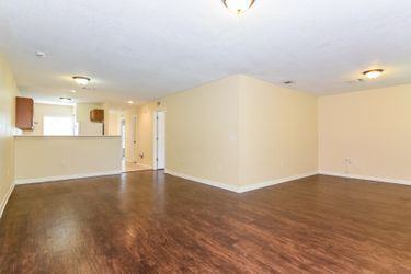 2011 N 60th St - Photo 3 of 22