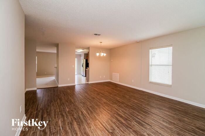 1818 Ridge Valley St - Photo 3 of 15