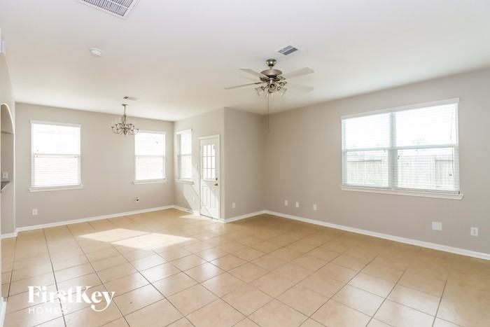 13035 Echo Landing Dr - Photo 3 of 15