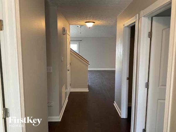 8255 Tegmen St - Photo 2 of 10