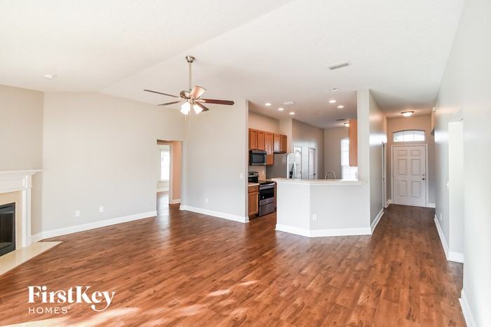 615 Mandy Oaks Dr - Photo 3 of 16