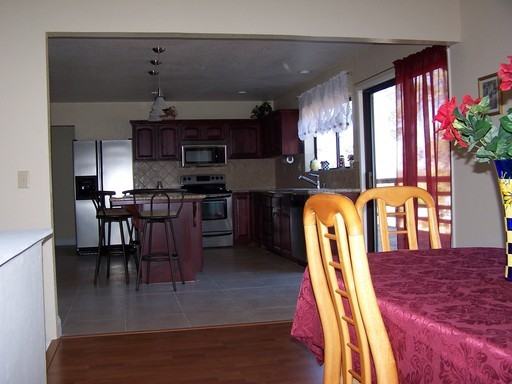 349 Duchess Dr - Photo 3 of 6