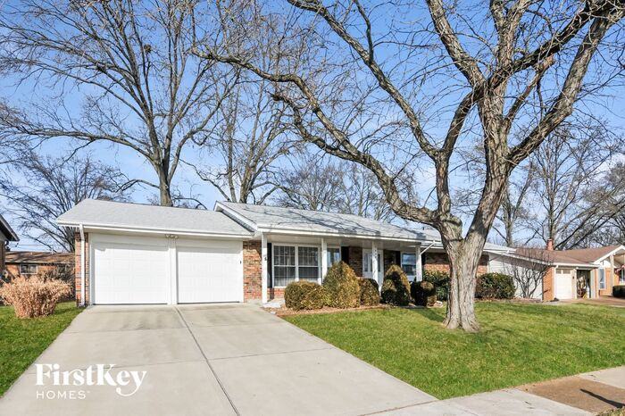 2825 Flamewood Dr - Photo 2 of 15