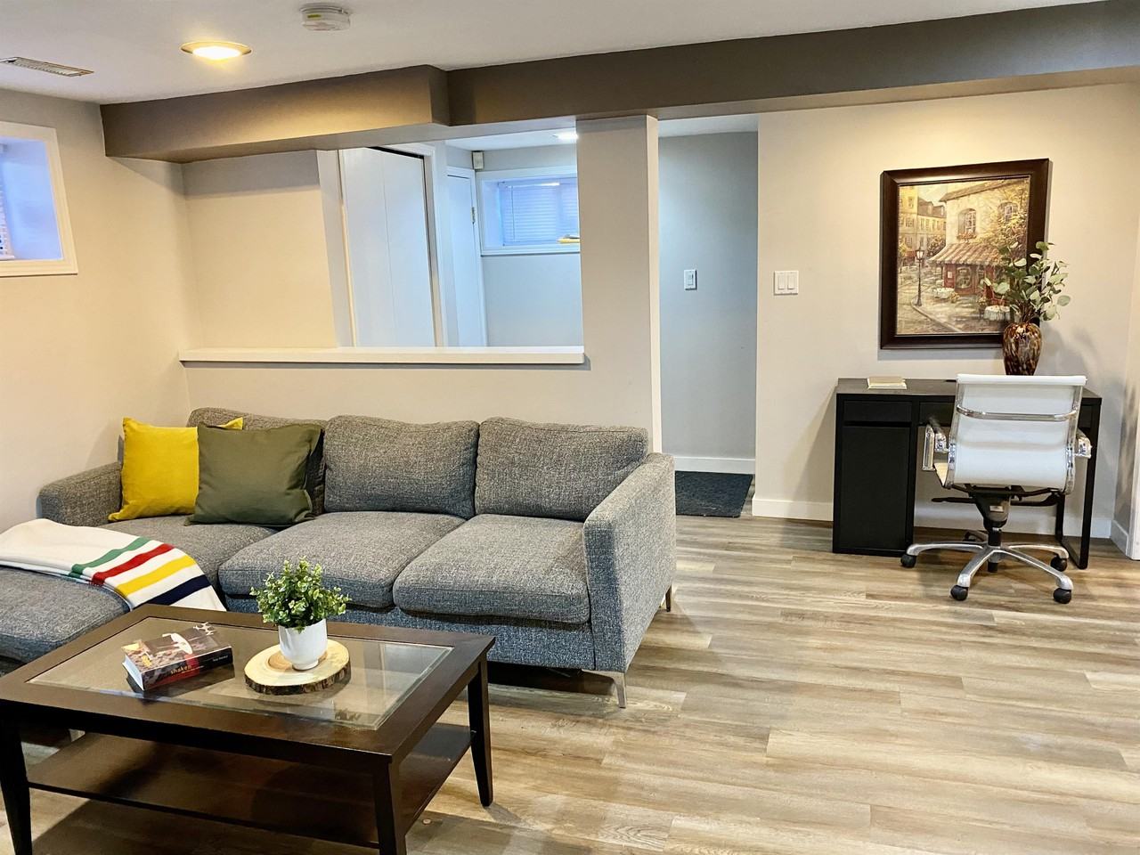 8228 93a Ave Nw #BS - Photo 3 of 20