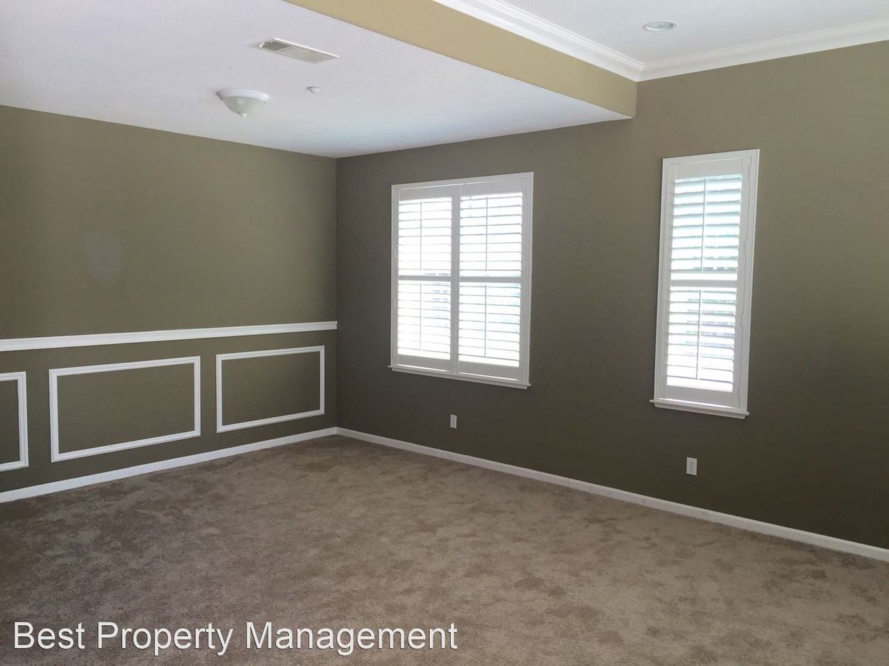 682 Astor Ct - Photo 2 of 13