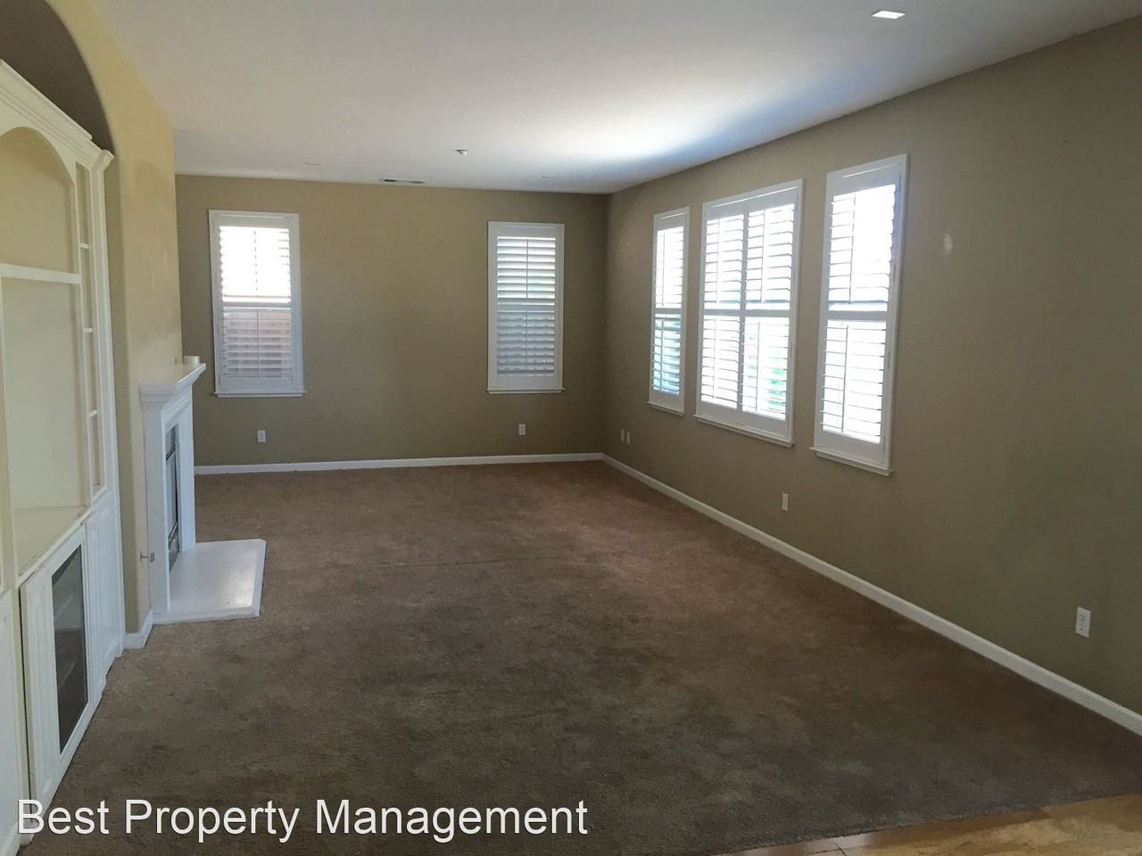 682 Astor Ct - Photo 3 of 13