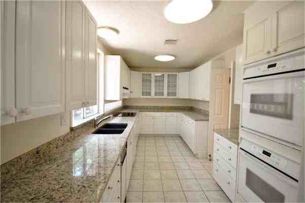 6421 Buffalo Speedway - Photo 3 of 13