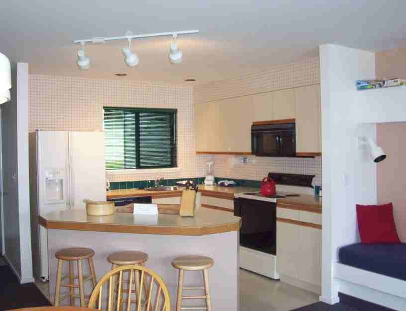 704 Chelan Butte Rd - Photo 2 of 4